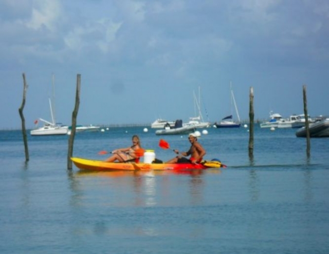 Two-seater canoe rental to go to sea